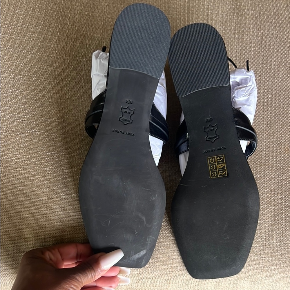 Tory Burch Jessica Flat Sandals - Picture 2 of 6